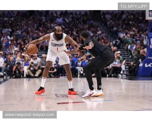 NBA焦点战再掀高潮巨星对决引爆季后赛格局东西部排名震荡升级 NBA焦点战再掀高潮巨星对决引爆季后赛格局东西部排名震荡升级