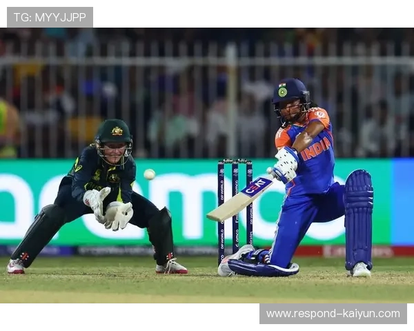 世界杯热潮再起，各国球队激战球场争夺荣耀与梦想