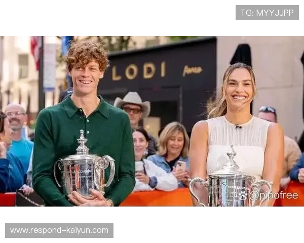 网球赛季精彩纷呈 新星崛起老将归来 激烈竞争引发全球关注